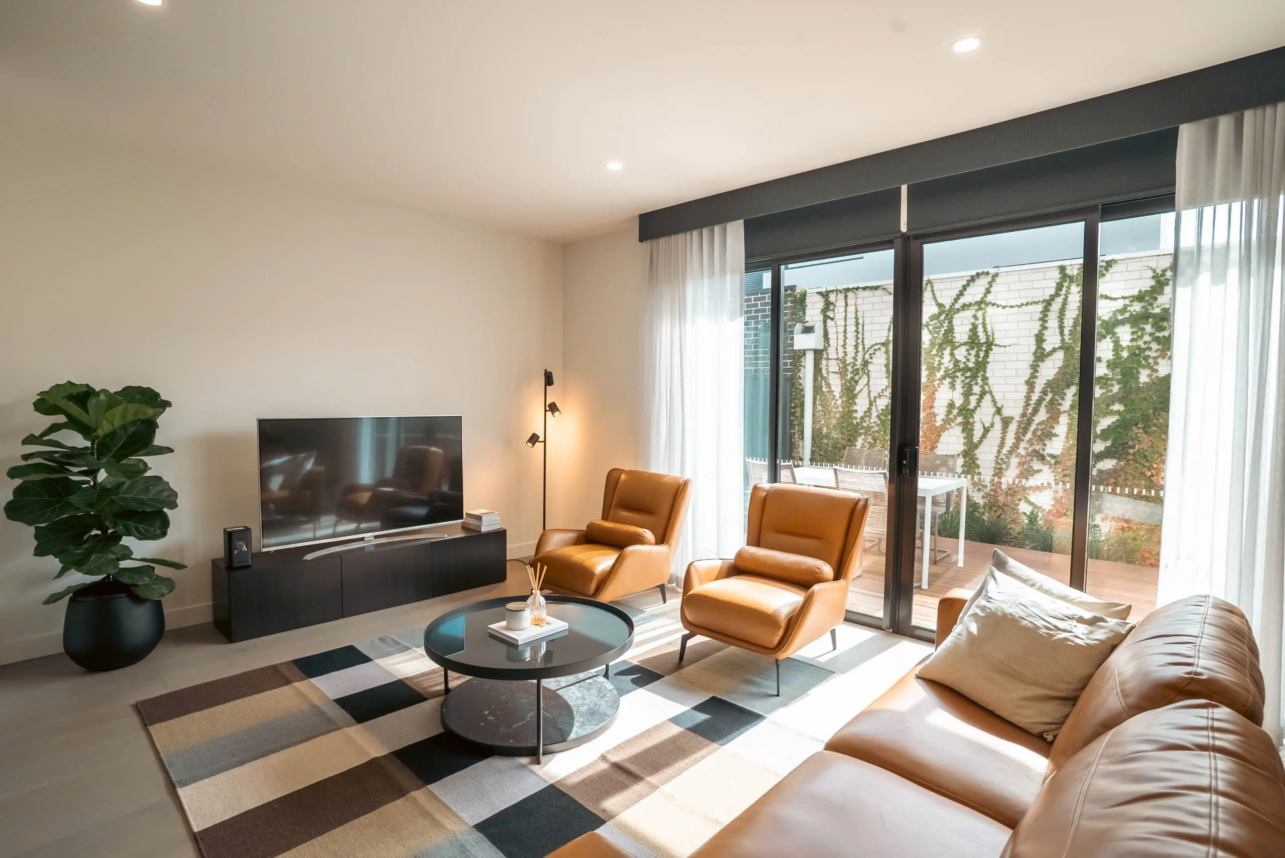 HMH Living Gallery 2